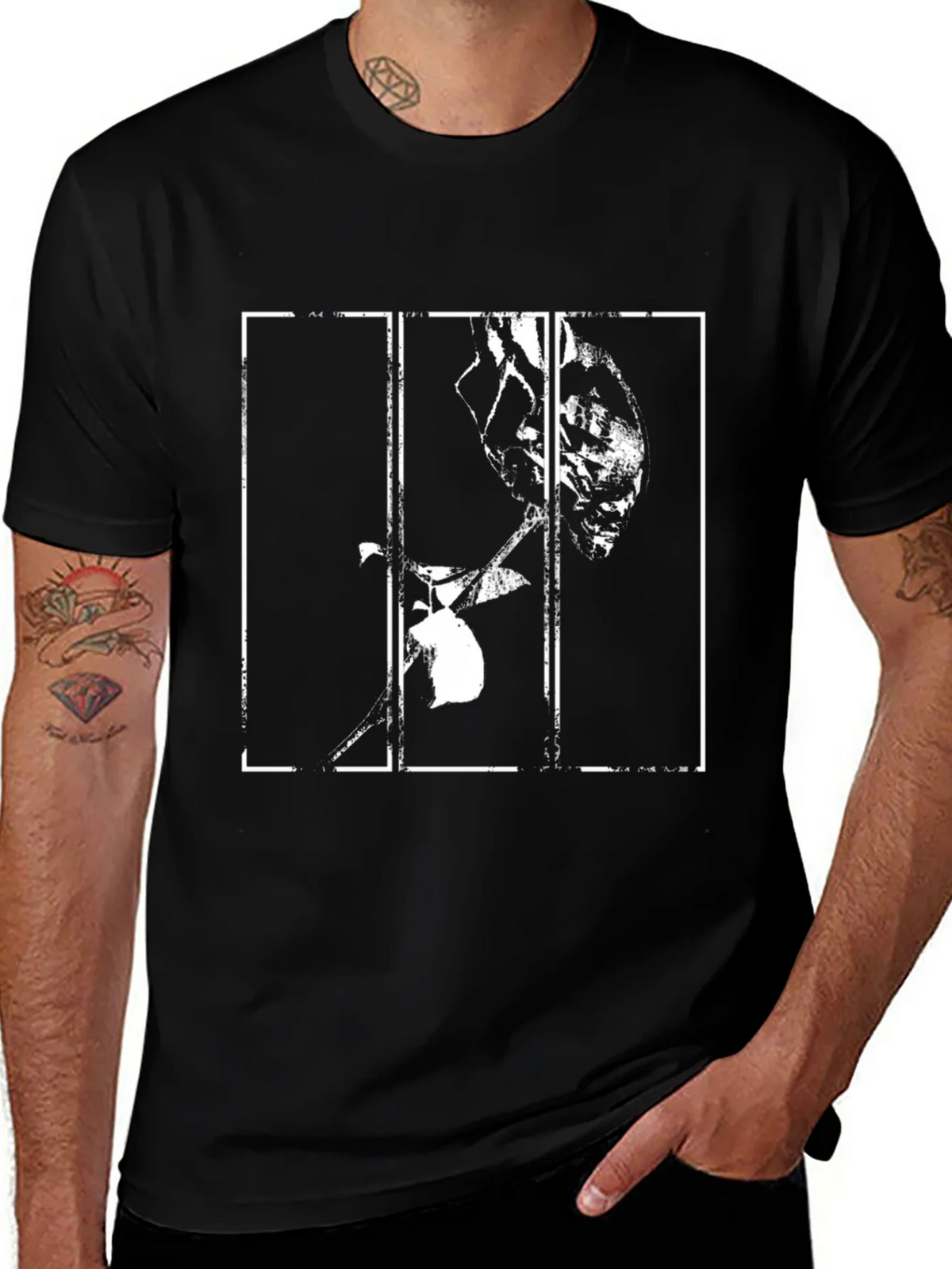 Black Rose Print Graphic T-Shirt product image 1